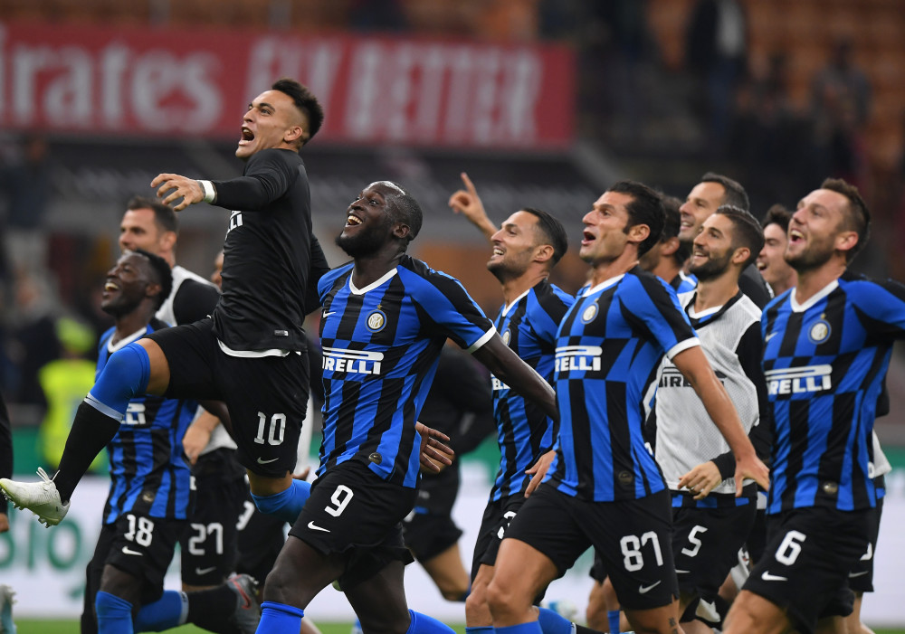 巴西女排3-2险胜日本队，晋级世联赛决赛，与意大利队争夺冠军