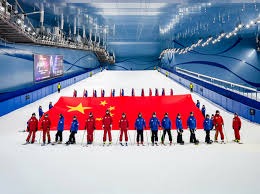 杨溢打出战略性意义！连进三分+灵活组织，解压徐杰并盘活胡明轩